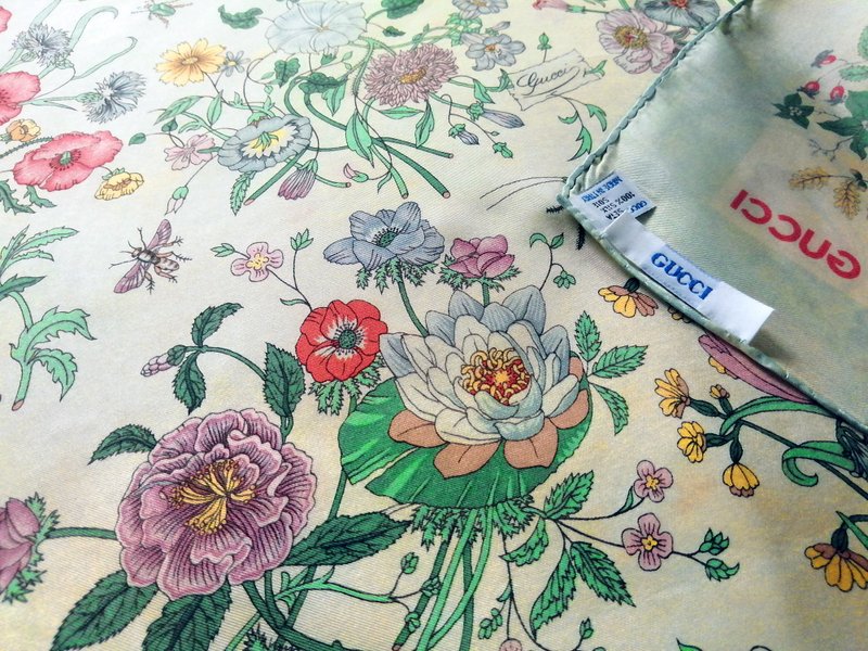 Gucci Vintage Silk Scarf Floral 27 x 2ุ6.5 inches, Authentic Made in Italy - Scarves - Silk Transparent