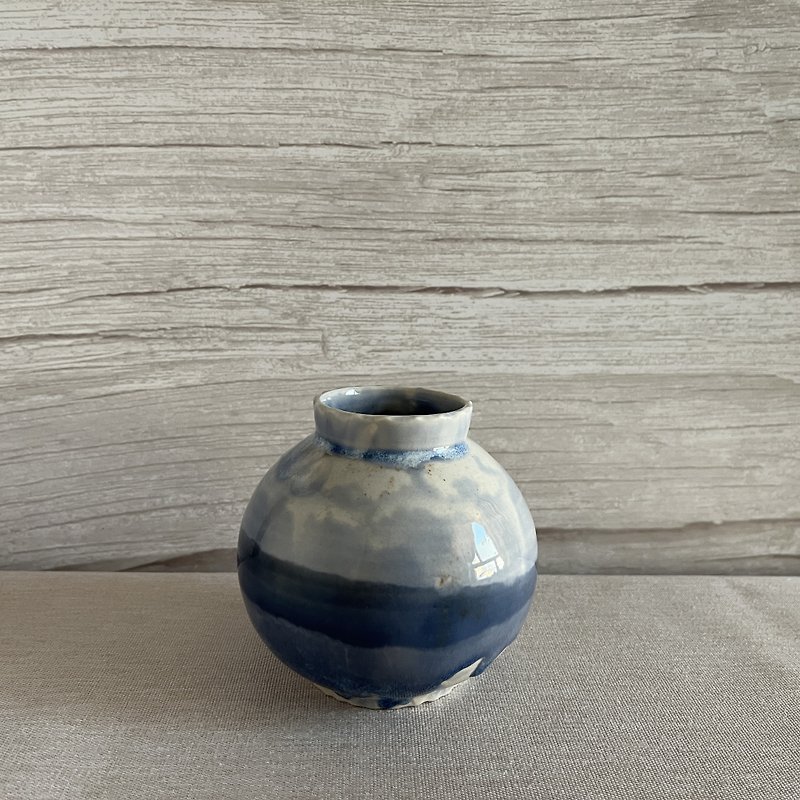 福利品出清。富士山。手工陶瓷花瓶 花器 花藝道具 母親節禮物 - 花瓶/陶器 - 瓷 藍色