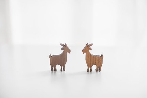 WOOD515 客製化姓名禮物原木深色造型木片 - 山羊