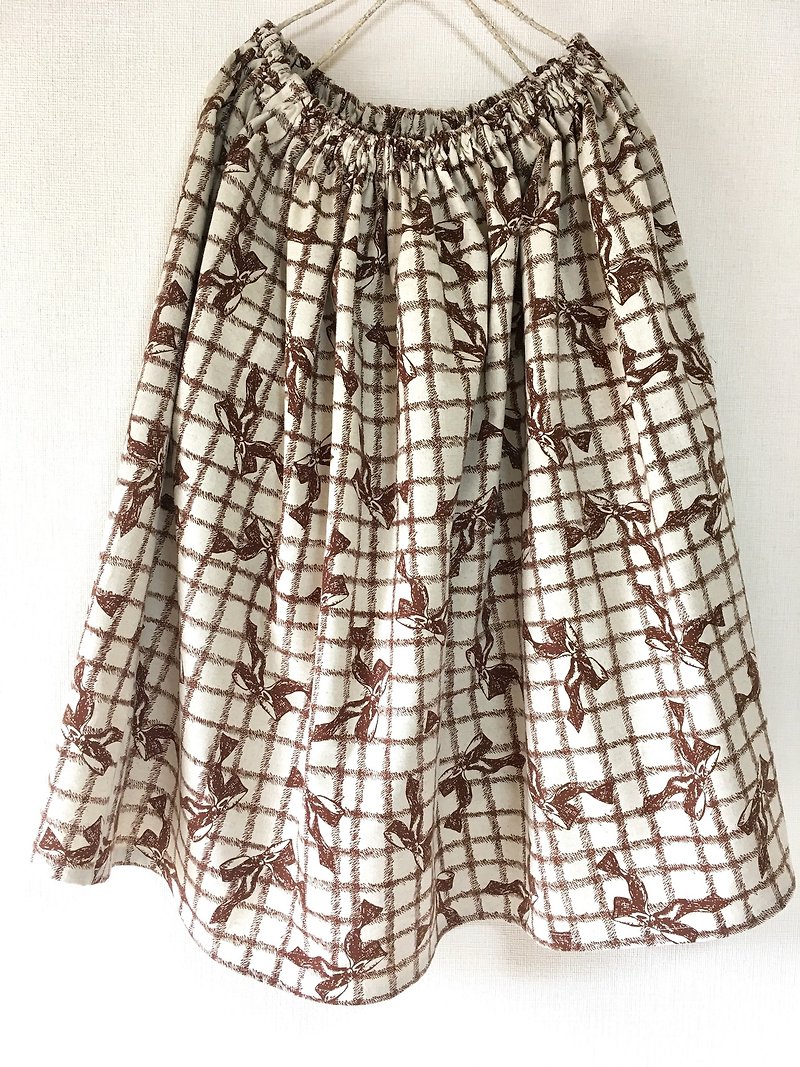 Ribbon pattern long skirt brown - Skirts - Cotton & Hemp Brown