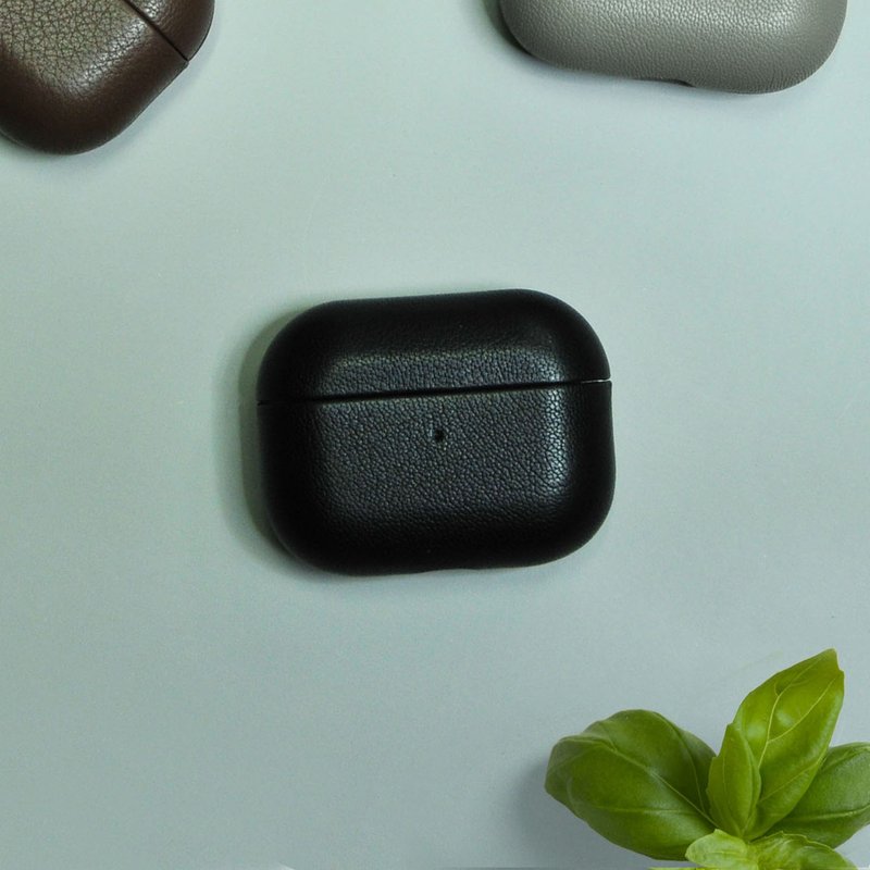 AirPods 3/4/Pro/Pro2 真皮 耳機保護殼 Black 黑色 客製化 名字 - 耳機/藍牙耳機 - 真皮 黑色