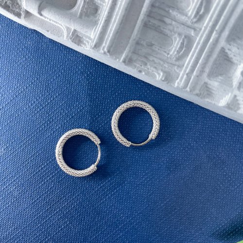 操作者精品銀飾 ::蛇年::飾品 耳釦 純銀 (可維修店家)