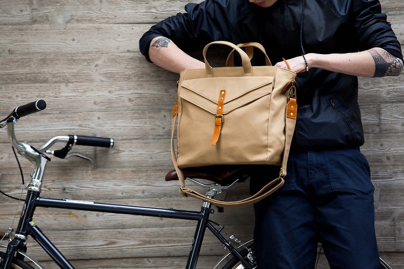 Messenger Bag /Shoulder Bag in Water Resistant Canvas and Leather Khaki - กระเป๋าแมสเซนเจอร์ - ผ้าฝ้าย/ผ้าลินิน สีกากี