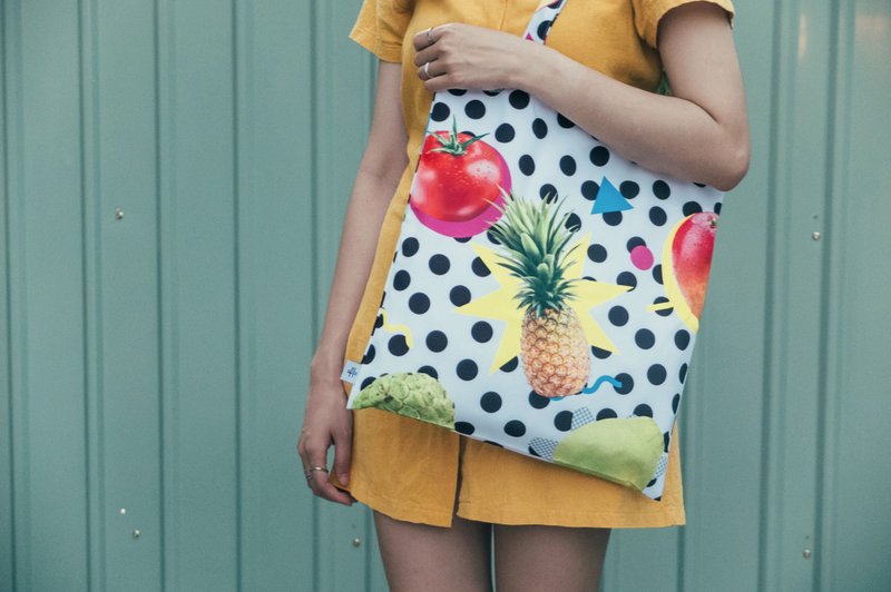 【Jinyuanxing】Fruit Bag l Tote Bag Shopping Bag Canvas Bag Large Capacity A4 Printed - กระเป๋าแมสเซนเจอร์ - ไฟเบอร์อื่นๆ หลากหลายสี