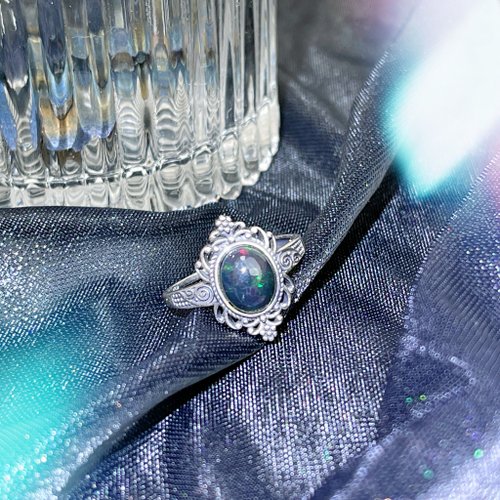 ライトラグジュアリージュエリー - クラシックブラックオパールリング