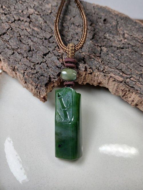 JadeGaze 玉凝飾｜臺灣玉雕工藝品牌🚩新品上架！ 項鍊 古典編織 加拿大碧玉/中性竹節雕刻項鍊