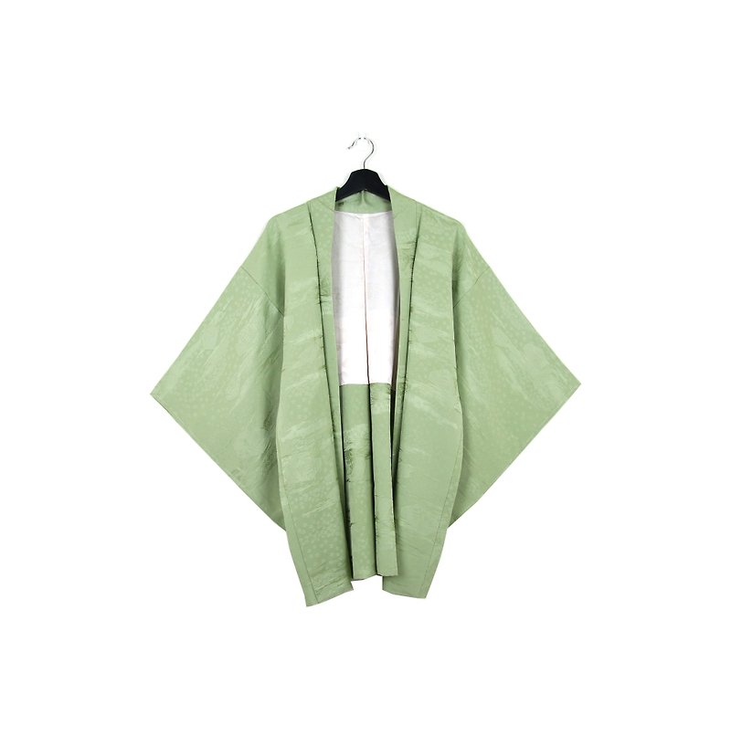 バックグリーン::日本の着物の羽織に、バックライト緑色のエンボスパターンユニセックス// //ヴィンテージ着物（KC-56） - ジャケット - シルク・絹 