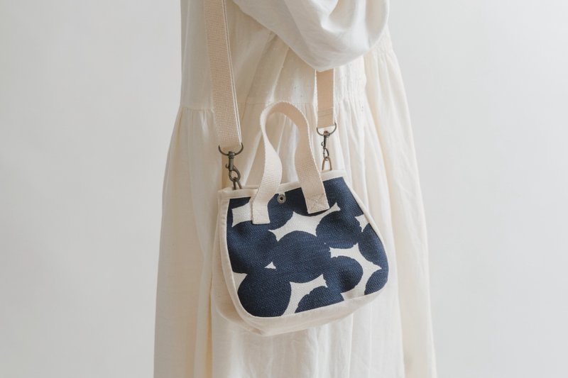 【小花針線房】 印花 兩用包 三色 旅行 側背包 手提包 交 - 側背包/斜孭袋 - 棉．麻 多色