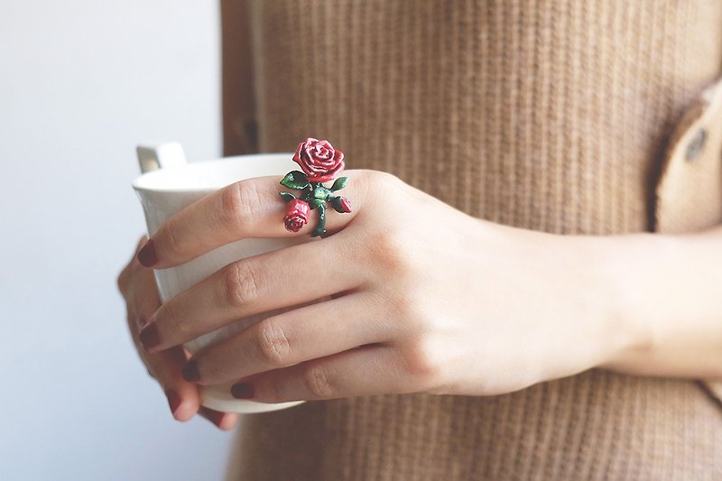 Rose Ring , Flower Ring , High quality enamel. - 戒指 - 其他金屬 紅色