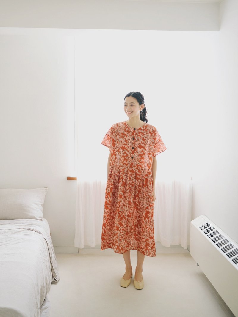 KOOW Japanese salt-shrinked seersucker printed dress fern flower reversible Japanese long skirt - ชุดเดรส - ผ้าฝ้าย/ผ้าลินิน หลากหลายสี