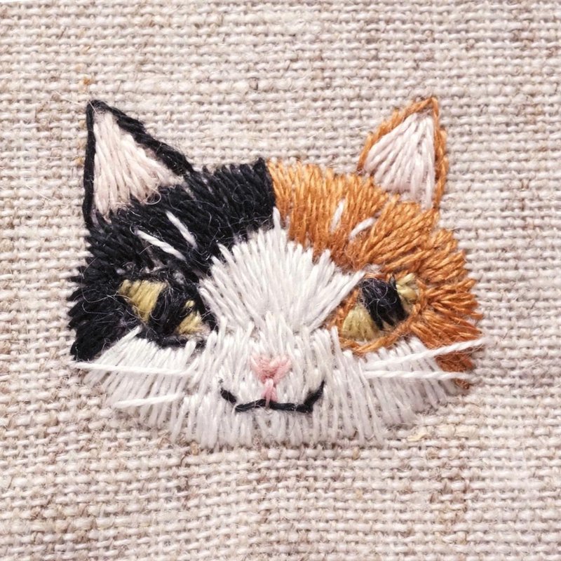 高級手工刺繡-貓臉歲月環保筷套(收納袋) - 其他 - 棉．麻 