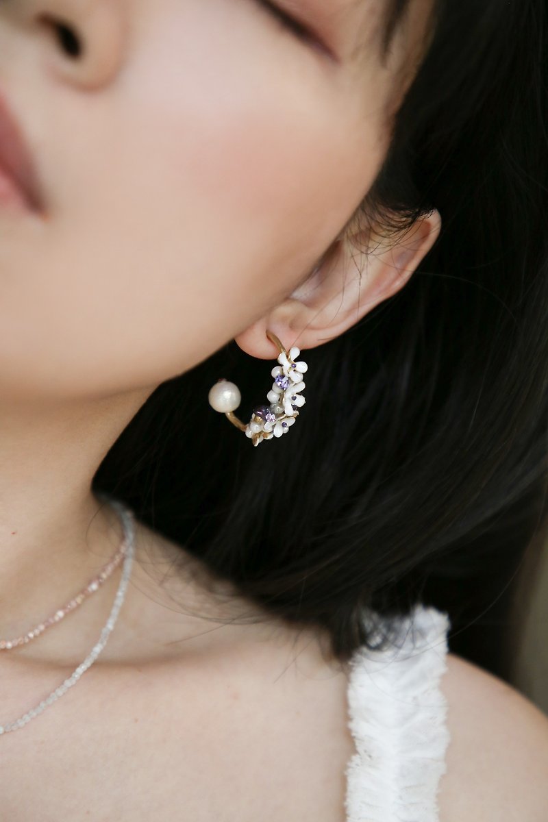 春日印象— 小茉莉花圈 - 耳環/耳夾 - 其他金屬 白色