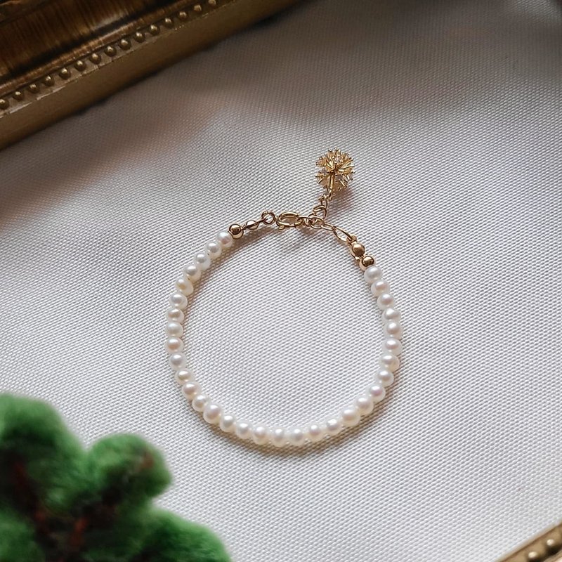 Forest Secrets-Dandelion Pearl Bracelet - สร้อยข้อมือ - วัสดุอื่นๆ 