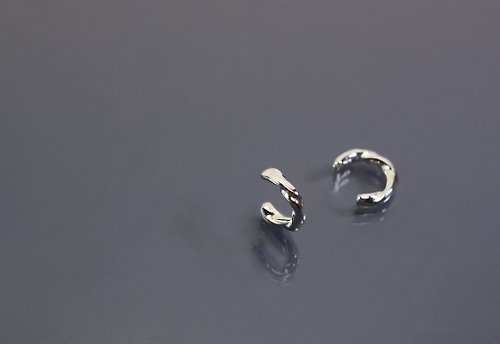 Maple jewelry design 線條系列-手工麻花925銀耳扣(單支/一對)