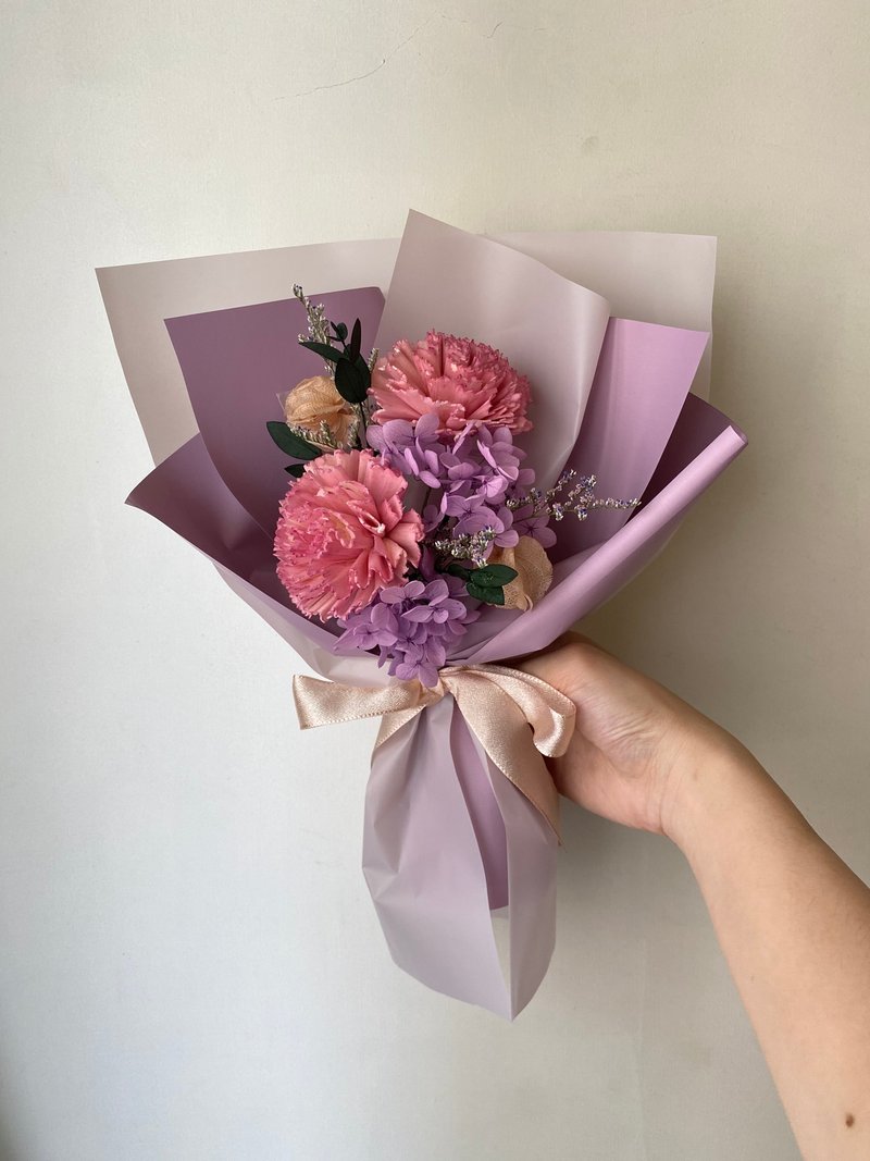 康乃馨花束.母親節花束.花束.紫色康乃馨.花禮.母親節禮物 - 乾燥花/永生花 - 植物．花 