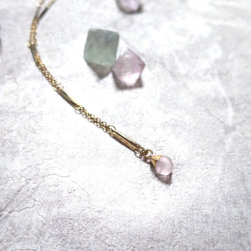VIIART. 40% off clearance. Pink Fudge. Pink Crystal Vintage Silver Plated 18K Silver Necklace | Clavicle Chain - Necklaces - Crystal Pink
