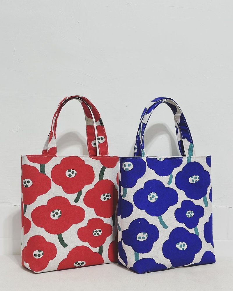 Walking bag/Tote bag/Breakfast bag Nordic style large flower two colors - กระเป๋าถือ - ผ้าฝ้าย/ผ้าลินิน 
