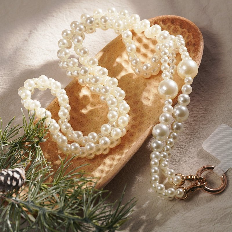 Interlaced pearl strand mobile phone strap - Phone Accessories - Other Materials 