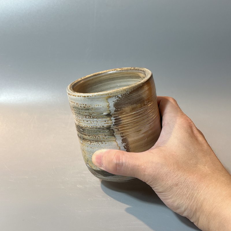 柴燒粉引手握杯 / 小平凡手作 - 茶壺/茶杯/茶具 - 陶 