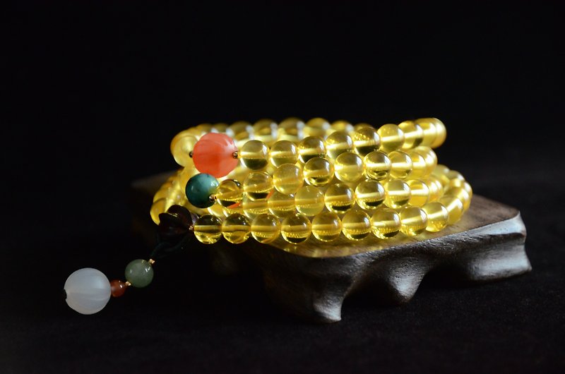 【金秋】Amber 天然琥珀 108顆佛珠手串 手鏈 - 手鍊/手鐲 - 寶石 黃色