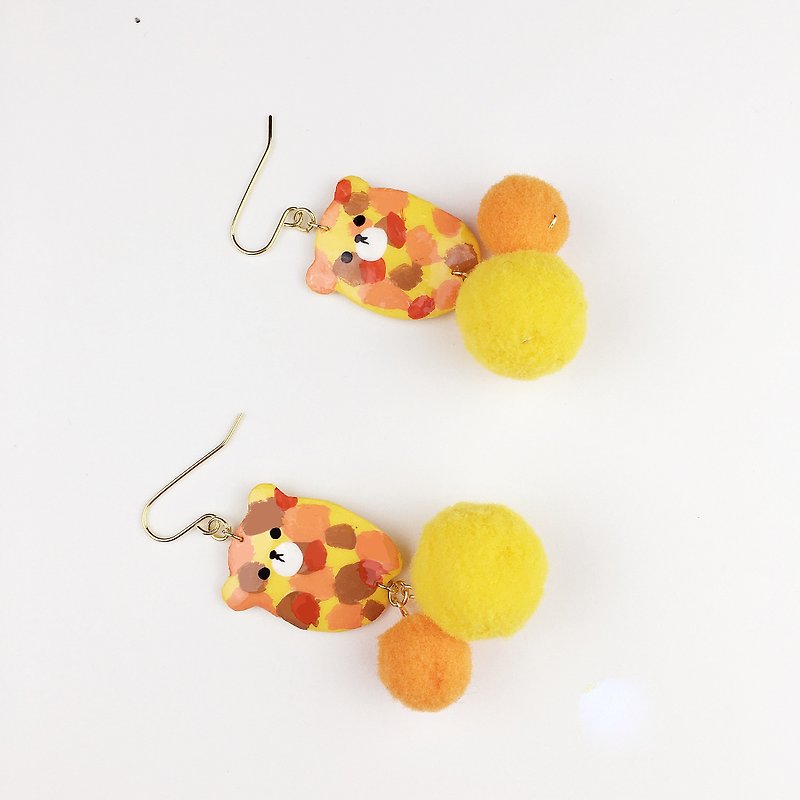 A new winter bear hair ball earrings 18K Gold Earrings - ต่างหู - ดินเหนียว 