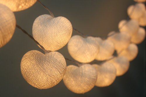 ddlights 20 LED Battery Powered White Hearts valentine Cotton Ball String Lights for Home Decoration, Wedding, Party, Bedroom, Patio and Decoration