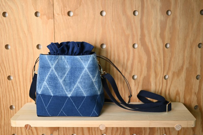 [Limited Memory] Indigo Bucket Bag/Crossbody Bag-Line - Drawstring Bags - Cotton & Hemp Blue