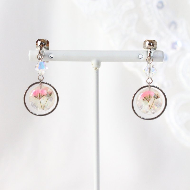 Pink flower earrings for those who like simple Clip-On . Suitable for the office. Suitable for people with metal allergies. - Earrings & Clip-ons - Plants & Flowers Pink