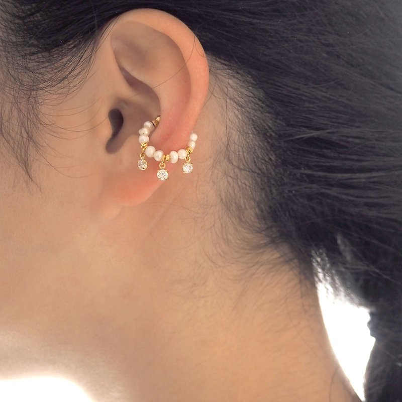 Shaking zirconia x freshwater pearl ear cuff-EC32 - Earrings & Clip-ons - Pearl White