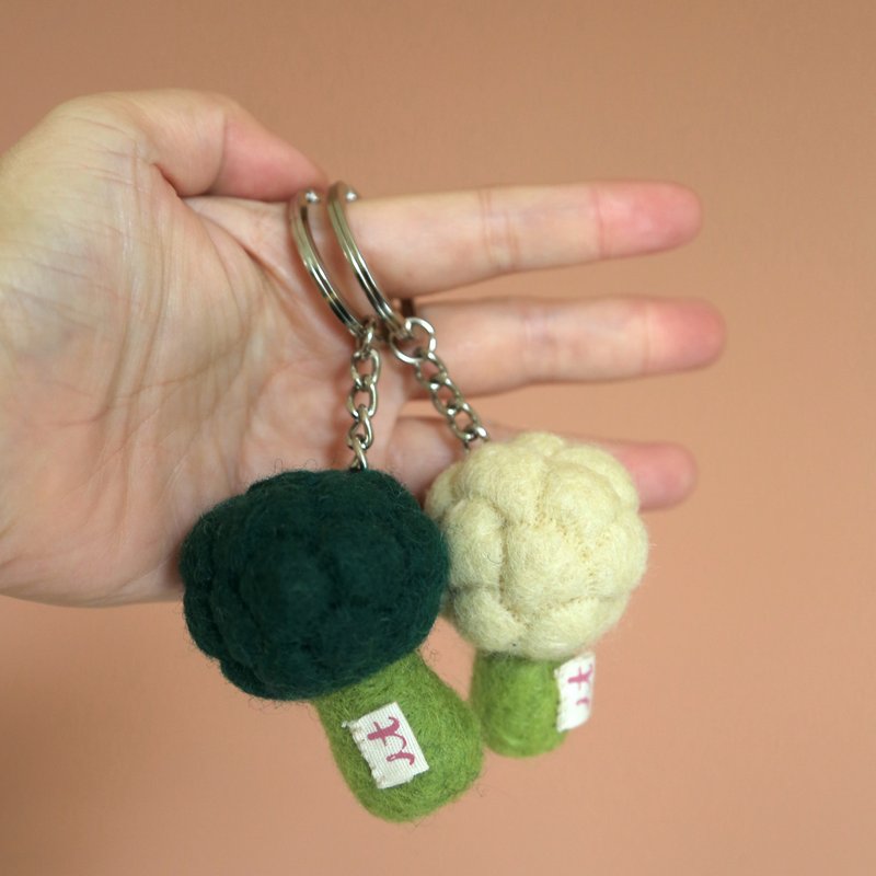 Wool Felt Vegetable and Fruit Keychain│Cauliflower - Keychains - Wool Green