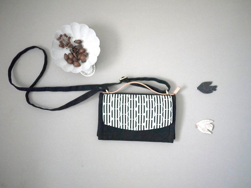 Cellphone Purse - กระเป๋าคลัทช์ - ผ้าฝ้าย/ผ้าลินิน สีดำ
