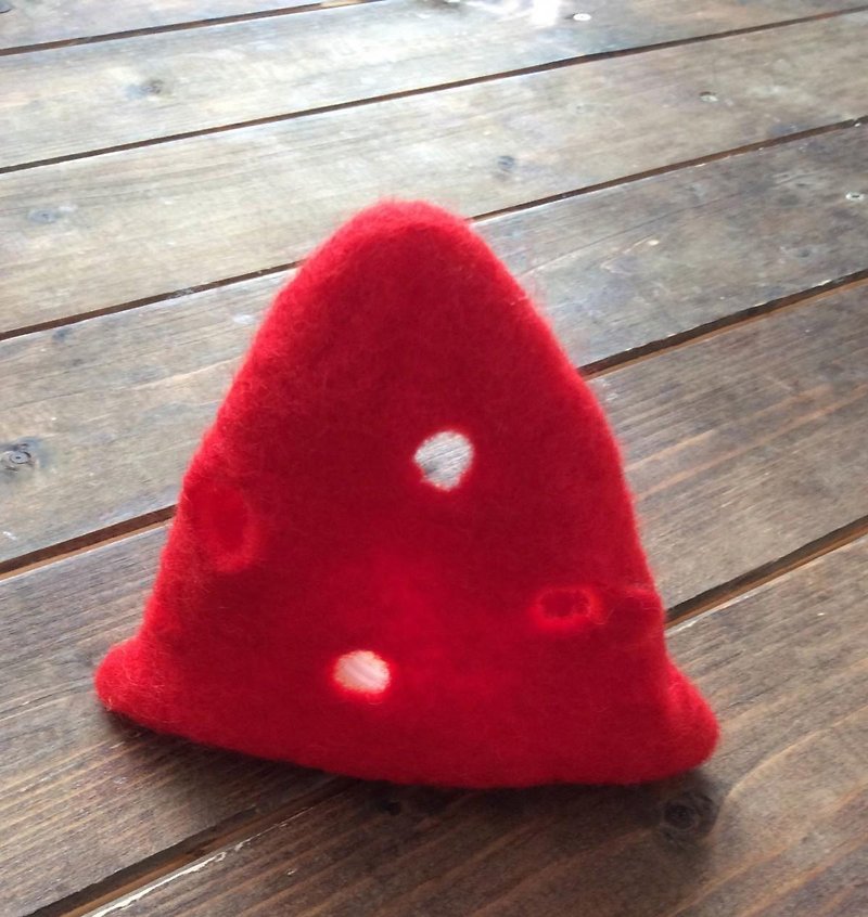 Fluffy a ka ri red - Candles & Candle Holders - Wool Red