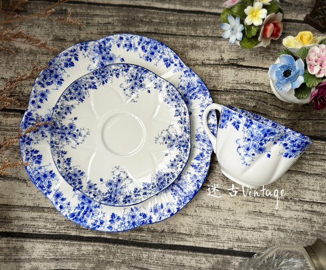 Shelley Dainty Blue Cup and Saucer (TRE) Shelley Dainty Blue Cup and Saucer (TRE)