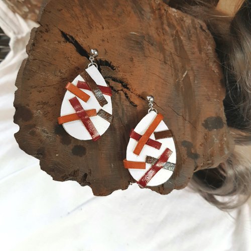 y-art Earrings Layer (white)