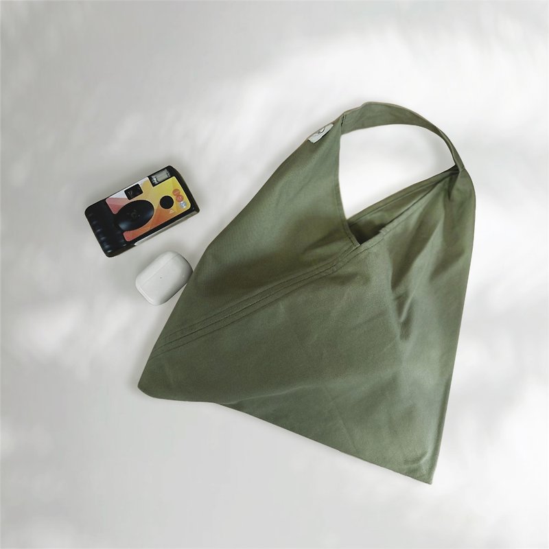 三角手提小物便當袋 - 橄欖綠 - 側背包/斜孭袋 - 其他材質 綠色
