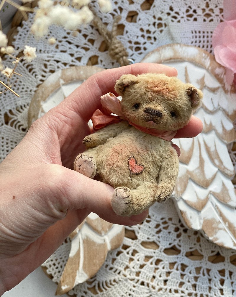 Little stuffed  bear, memory gift bear, miniature teddy bear, friend for blythe - ตุ๊กตา - วัสดุอื่นๆ สีนำ้ตาล