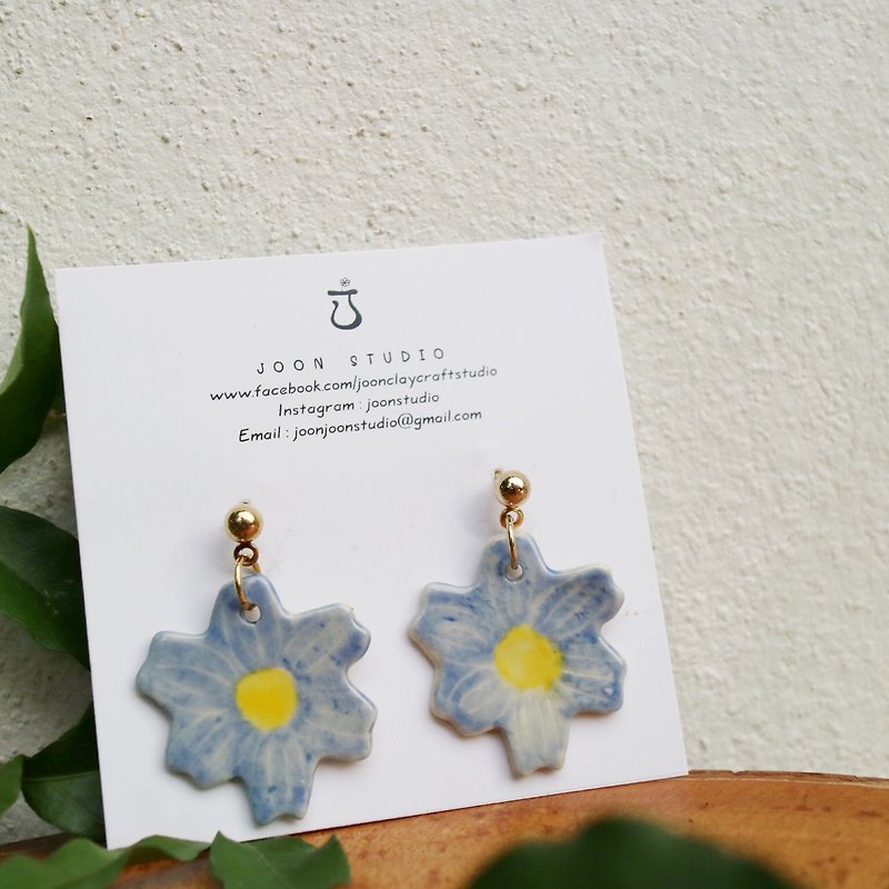 Blue flower earring - Earrings & Clip-ons - Pottery Blue