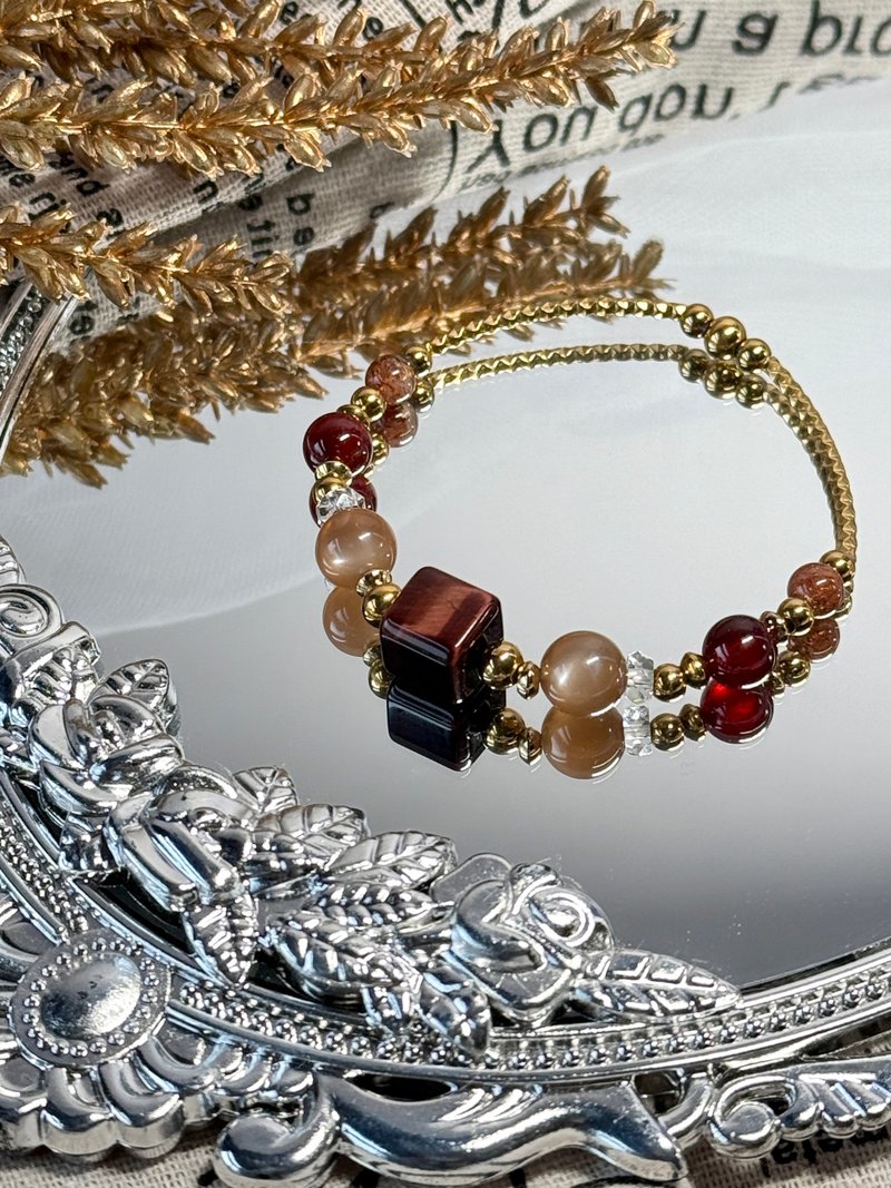 Red tiger eye toffee milk candy design bracelet - 18K gold medical steel/red Stone toffee/sun Stone - Bracelets - Crystal Red