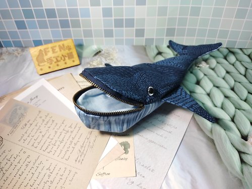 FEN手工小鋪 海洋生物袋物系列-美國限量布料手作海洋風鯨魚筆袋-鯨魚款筆袋