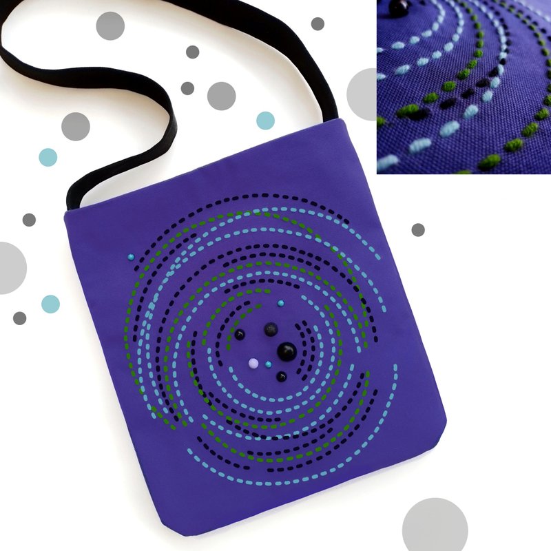 Handmade 12x13.5 inch tote. Original with hand-stitched design and beads - 手提包/手提袋 - 其他材質 