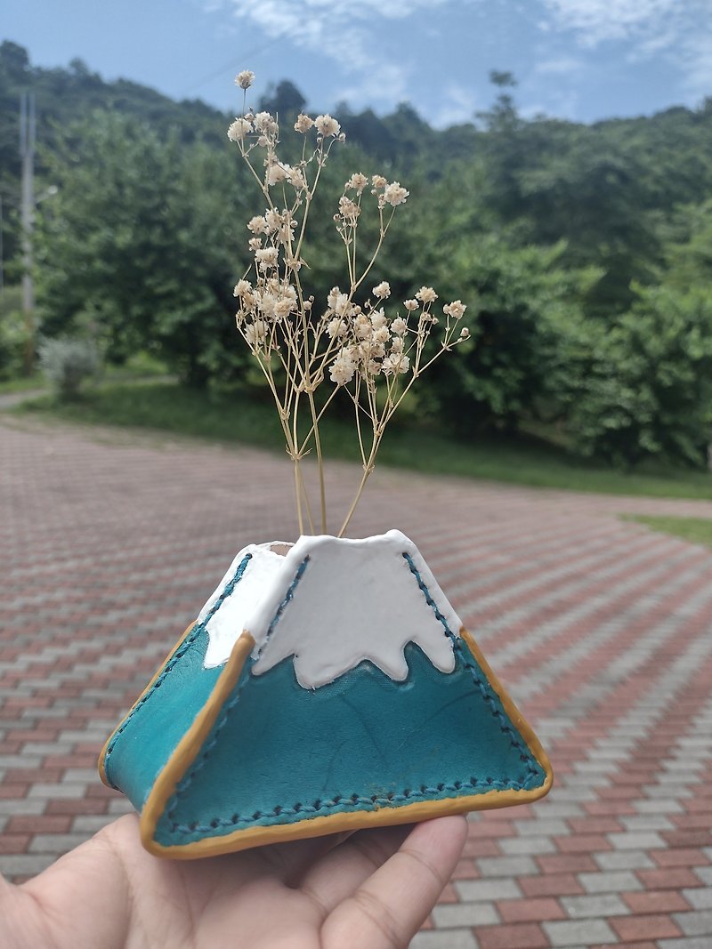 Great Mount Fuji Flower Arranger Pure Leather Pen Holder/Change/Save - Pottery & Ceramics - Genuine Leather Blue