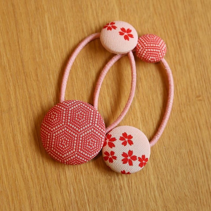 小さな桜と亀甲文　幸せ髪飾り　きものヘアゴム - 髮夾/髮飾 - 棉．麻 粉紅色