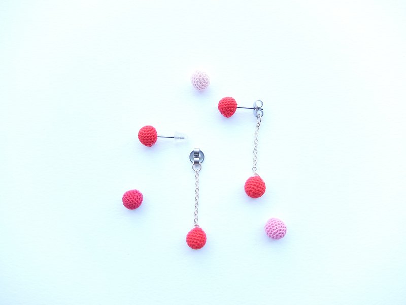 2way pierced earrings / Clip-On red - ต่างหู - ผ้าฝ้าย/ผ้าลินิน สีแดง