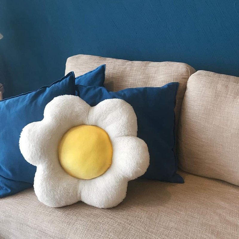 Daisy Cushion size S - 枕頭/抱枕 - 聚酯纖維 白色