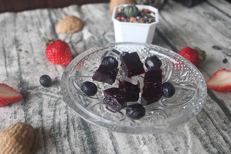 真實の水果味覺軟糖 200g  獨家研發純水果味軟糖－雙莓口味 - 零食/點心 - 新鮮食材 藍色