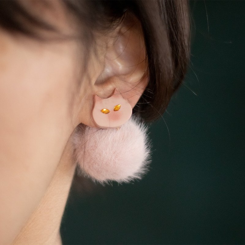 貓與毛球 / 軟陶耳環 / 耳夾 / 櫻花粉 - 耳環/耳夾 - 塑膠 粉紅色