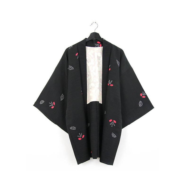 Back to Green-Japan brought back feather weave red/vintage kimono - เสื้อแจ็คเก็ต - ผ้าไหม 