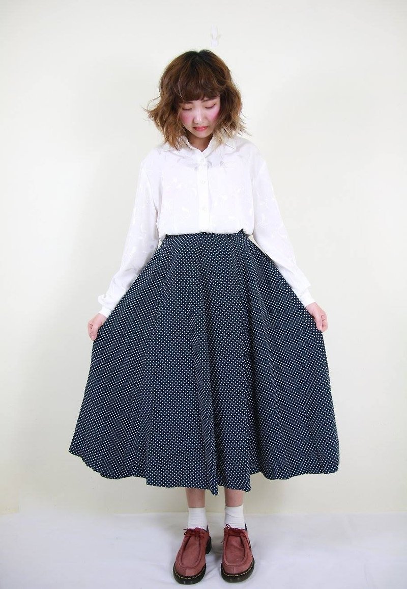 Back to Green:: 日本細緻衣領純白絲質襯衫 葉子紋路 vintage (JS-19) - 女襯衫 - 絲．絹 白色