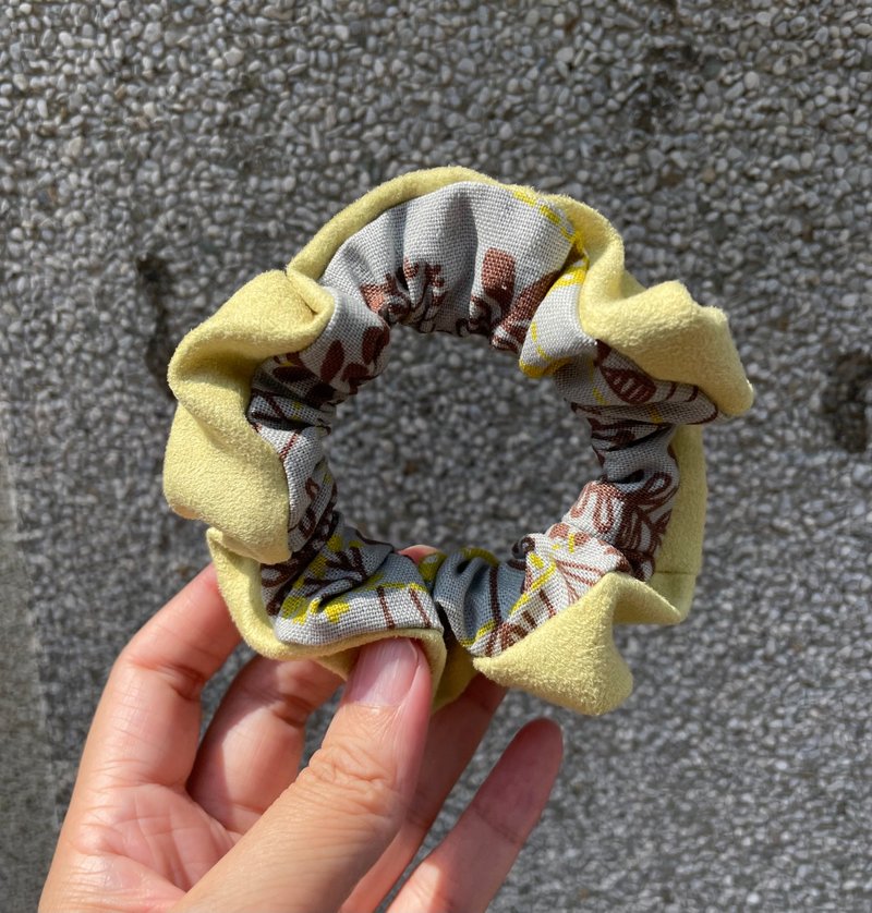 Chez。小物系列 - 麂皮絨製髮圈-檸檬黃 - 髮夾/髮圈 - 聚酯纖維 黃色