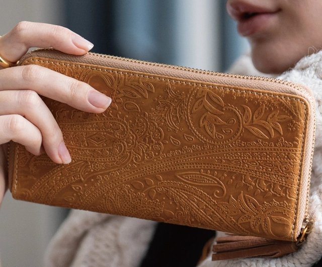 ボタニカルペイズリー長財布馬革longwallet Paisley ラウンドジップ財布日本製japan Camel Tow005 設計館leather Goods Shop Hallelujah 長短夾 錢包 Pinkoi